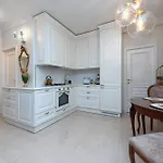 Elegant Old Town With Terrace & Parking Apartament *