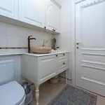 Elegant Old Town With Terrace & Parking Apartament