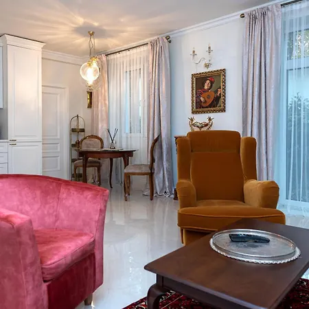 Luxury In Old Town With Private Garden * Vilnius
