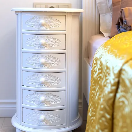 Elegant Old Town With Terrace & Parking Apartment *