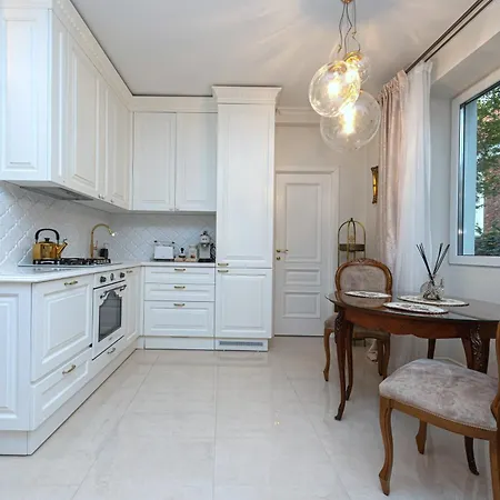 Luxury In Old Town With Private Garden Apartment Vilnius
