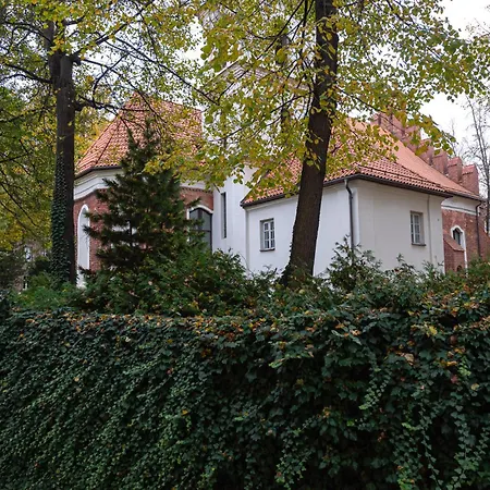 Luxury In Old Town With Private Garden *