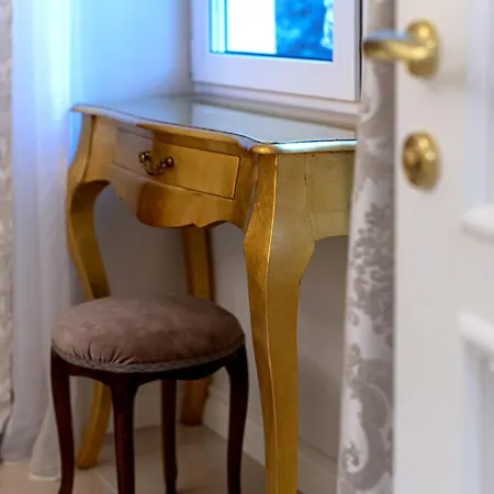 Luxury In Old Town With Private Garden Vilnius