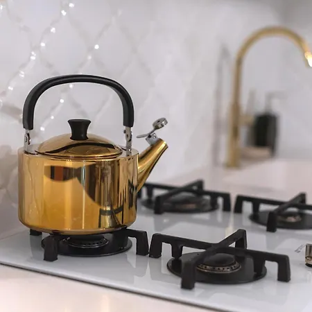 Elegant Old Town With Terrace & Parking Апартаменти