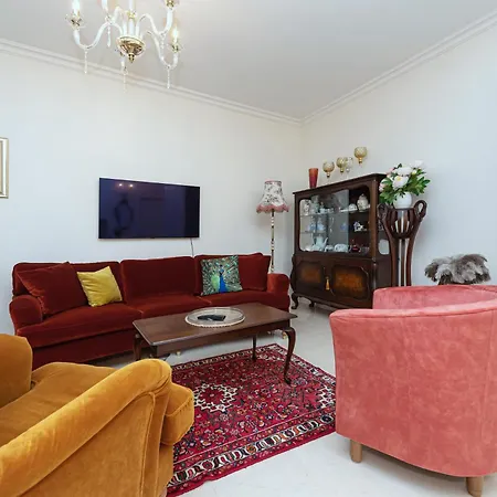 Luxury In Old Town With Private Garden Apartment Vilnius