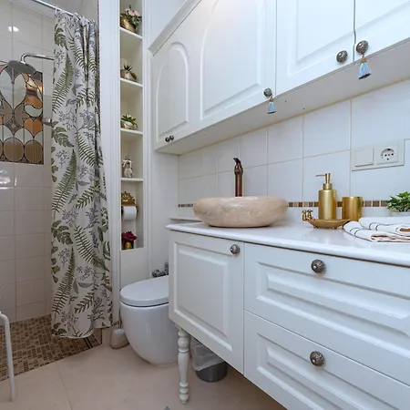 Luxury In Old Town With Private Garden * Vilnius
