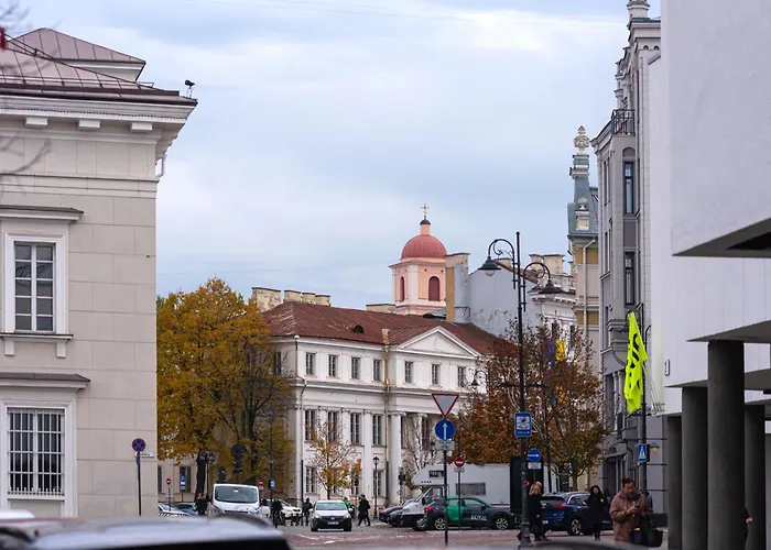 Butas Elegant Old Town With Terrace & Parking *