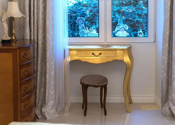 Apartamento Elegant Old Town With Terrace & Parking