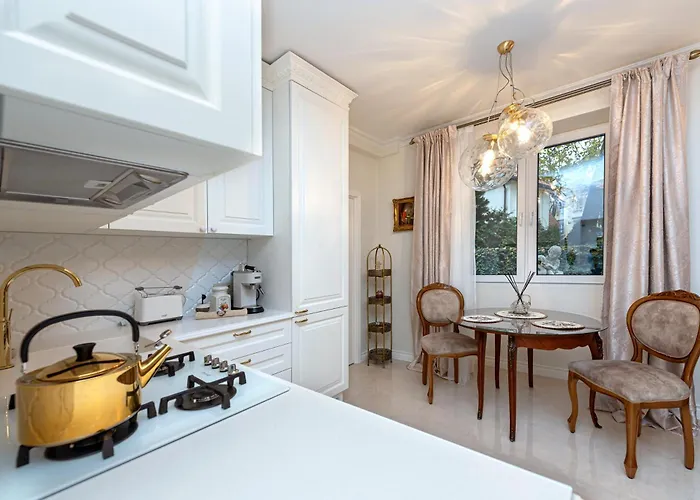 Elegant Old Town With Terrace & Parking Vilna