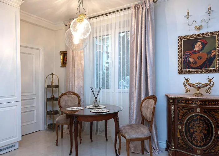 Elegant Old Town With Terrace & Parking Apartamento Vilna