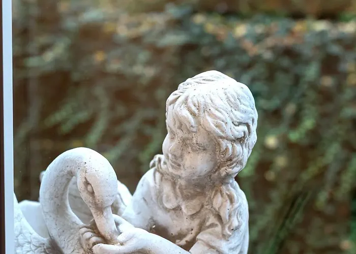 Elegant Old Town With Terrace & Parking *