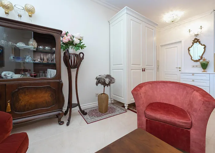 Elegant Old Town With Terrace & Parking Vilna