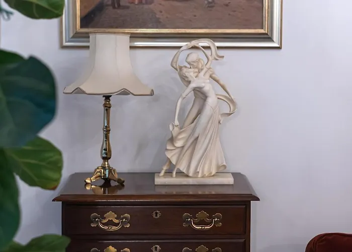 Elegant Old Town With Terrace & Parking アパート *