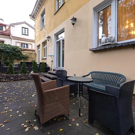 Elegant Old Town With Terrace & Parking Appartement