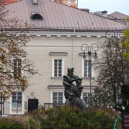 Elegant Old Town With Terrace & Parking