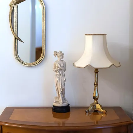 Elegant Old Town With Terrace & Parking Lägenhet